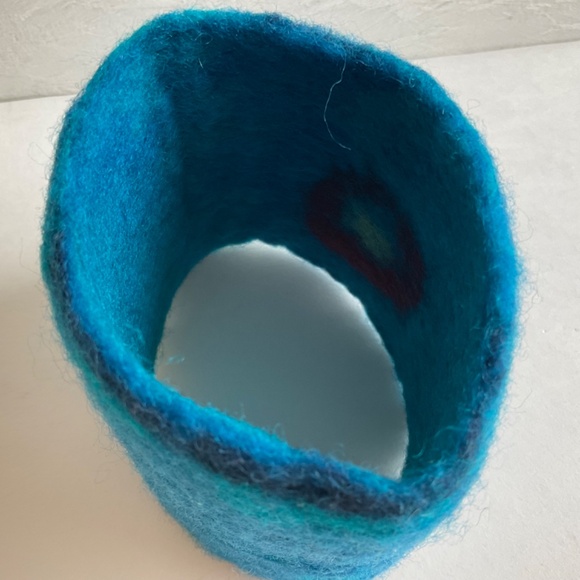 Felted Wool Cup Insulator Cuff Blue Multi Handcrafted - Picture 3 of 3